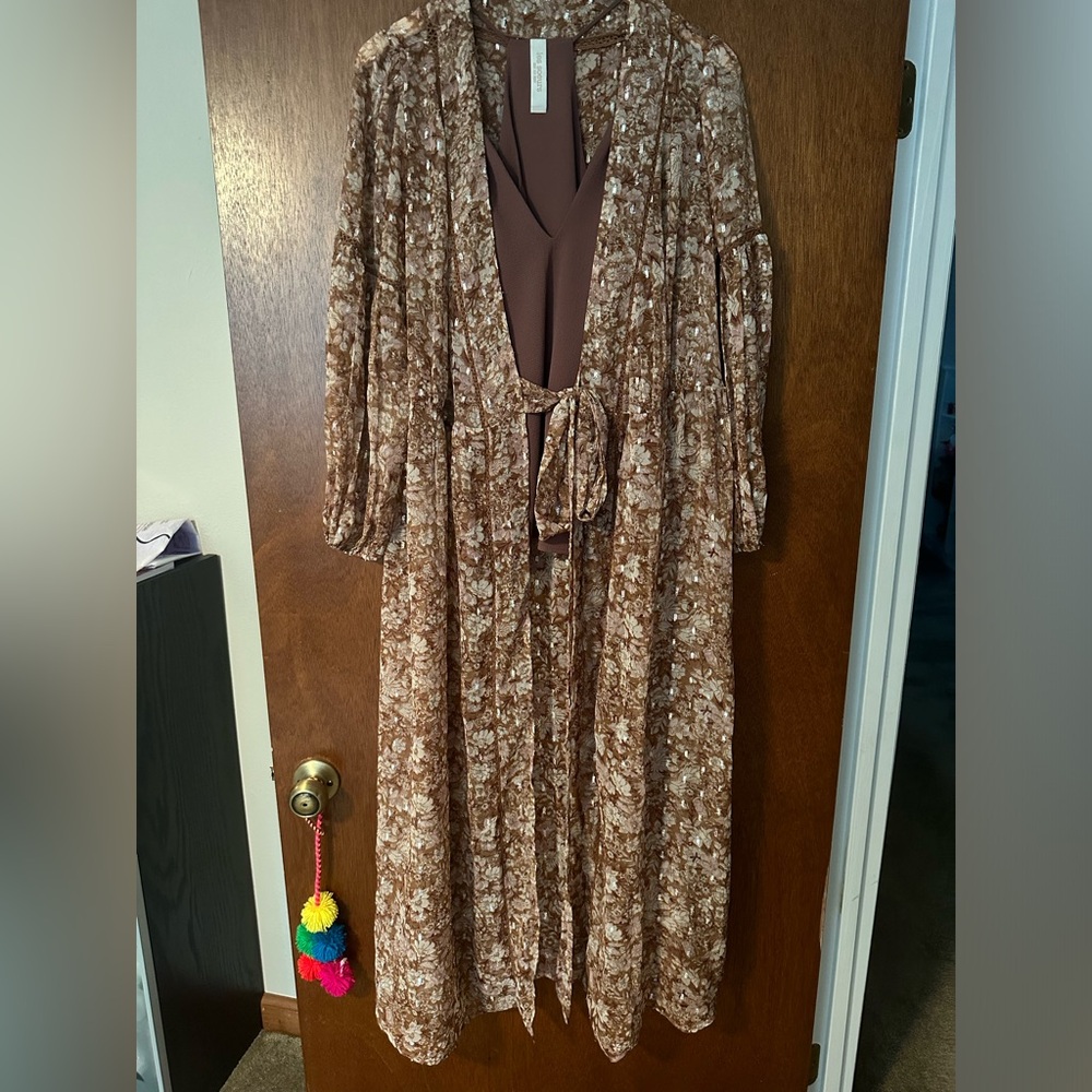 EXPRESS Sheer Printed Flowy Kimono